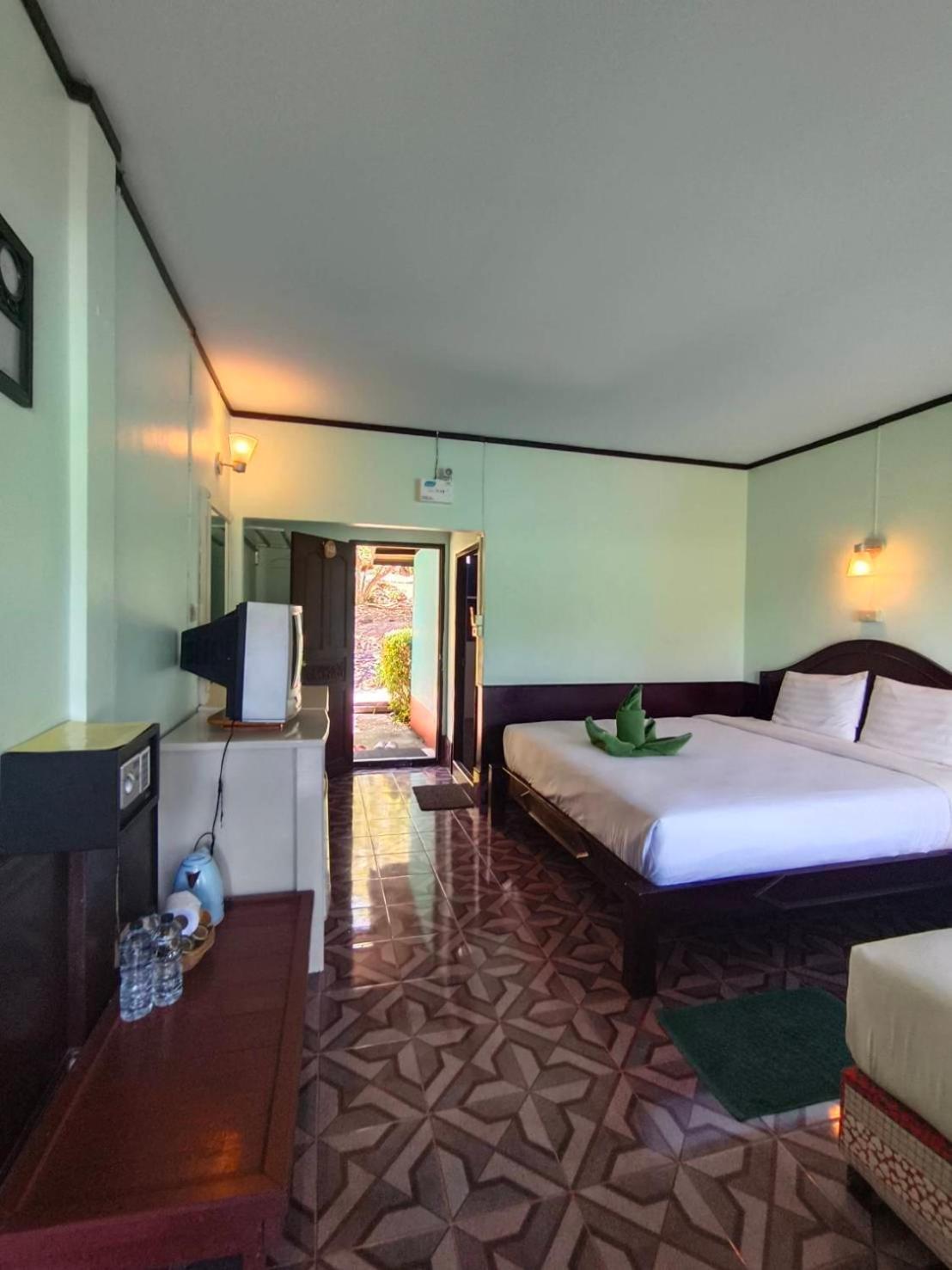 Phi Phi View Point Resort Exterior photo